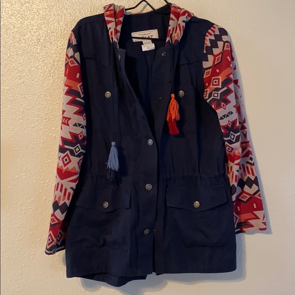 Ariat Jackets & Blazers - Ariat light weight button up jacket printed arms
